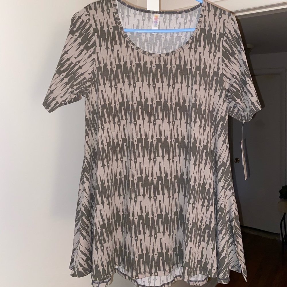 NWT LuLaRoe Disney princess castle perfect T